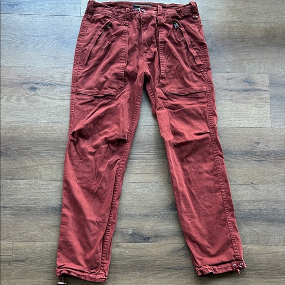 Abercrombie and Fitch ! Red Cargo Pants ! 28x30